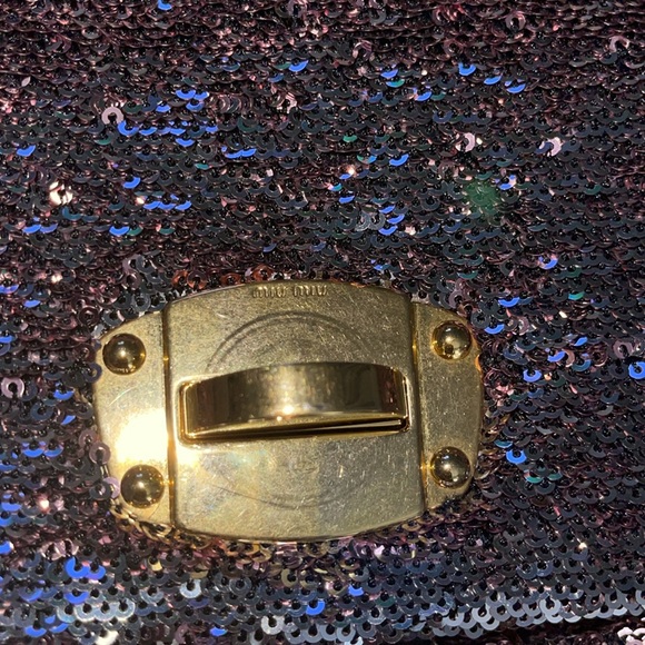 🍎SOLD🍎MiuMiu Authentic leather strap sequins pink n silver should bag excellent - Picture 4 of 9